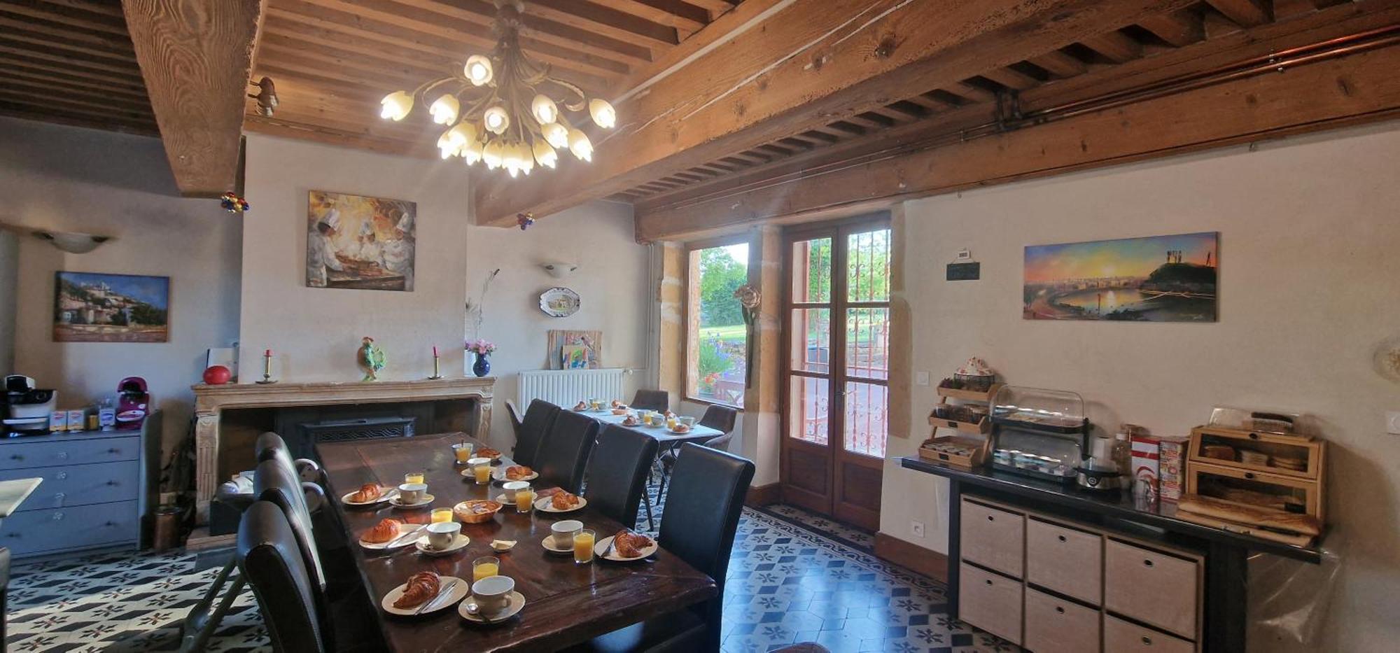 Le Relais Des Dames Bed & Breakfast Neuville-sur-Saône Eksteriør bilde
