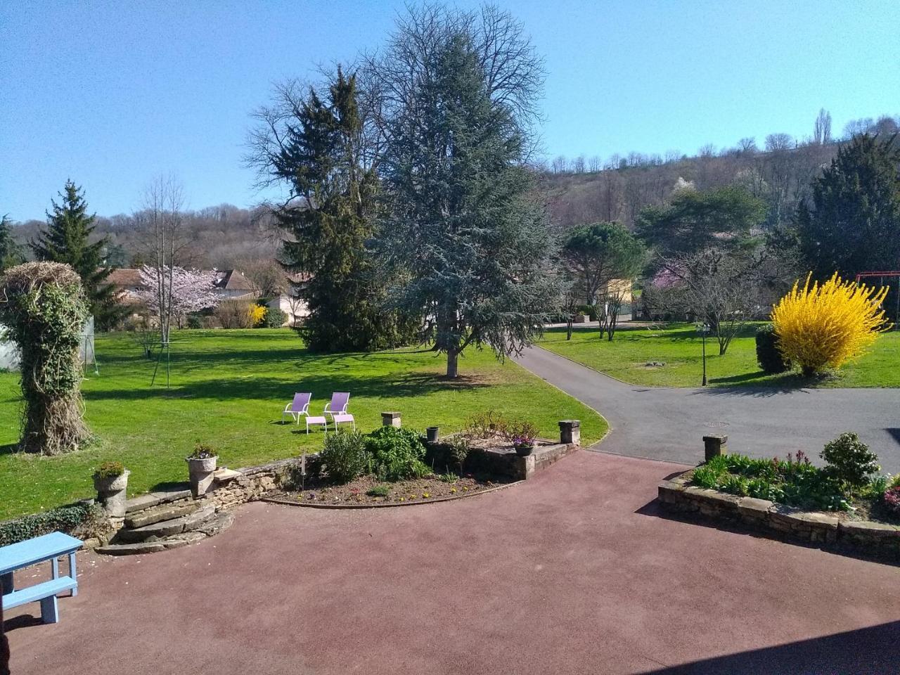 Le Relais Des Dames Bed & Breakfast Neuville-sur-Saône Eksteriør bilde